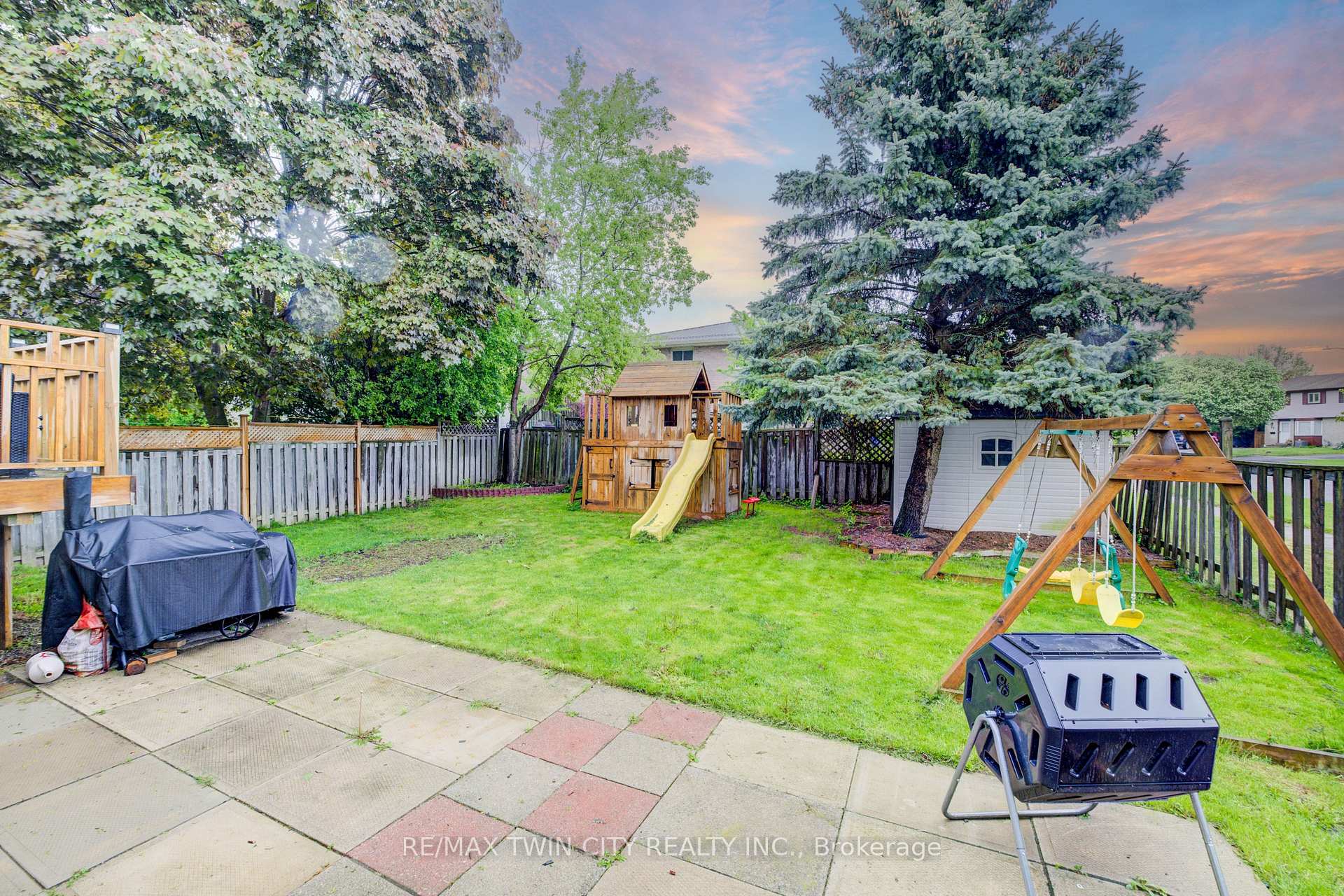 Photo 40 of 80 Folkstone Crescent, Kitchener — HOMEH