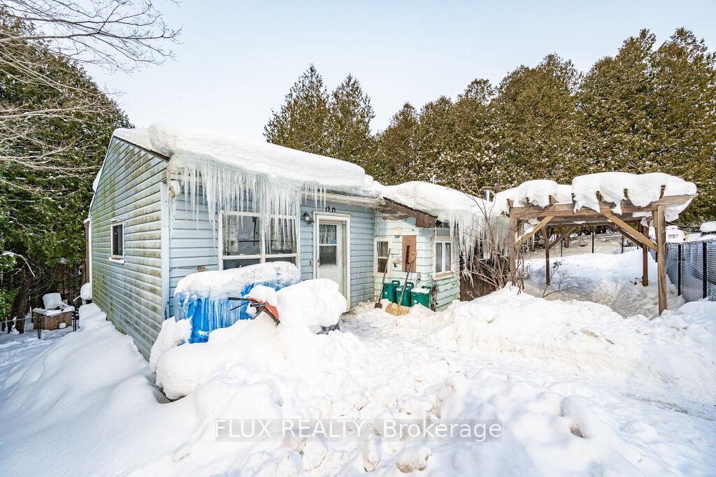Photo 3 of 9898 Baseline Road, Minto — HOMEH