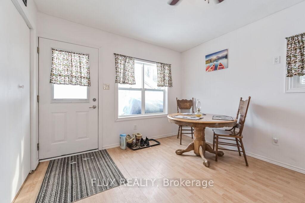 Photo 7 of 9898 Baseline Road, Minto — HOMEH