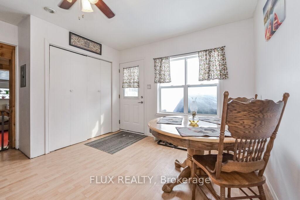 Photo 8 of 9898 Baseline Road, Minto — HOMEH