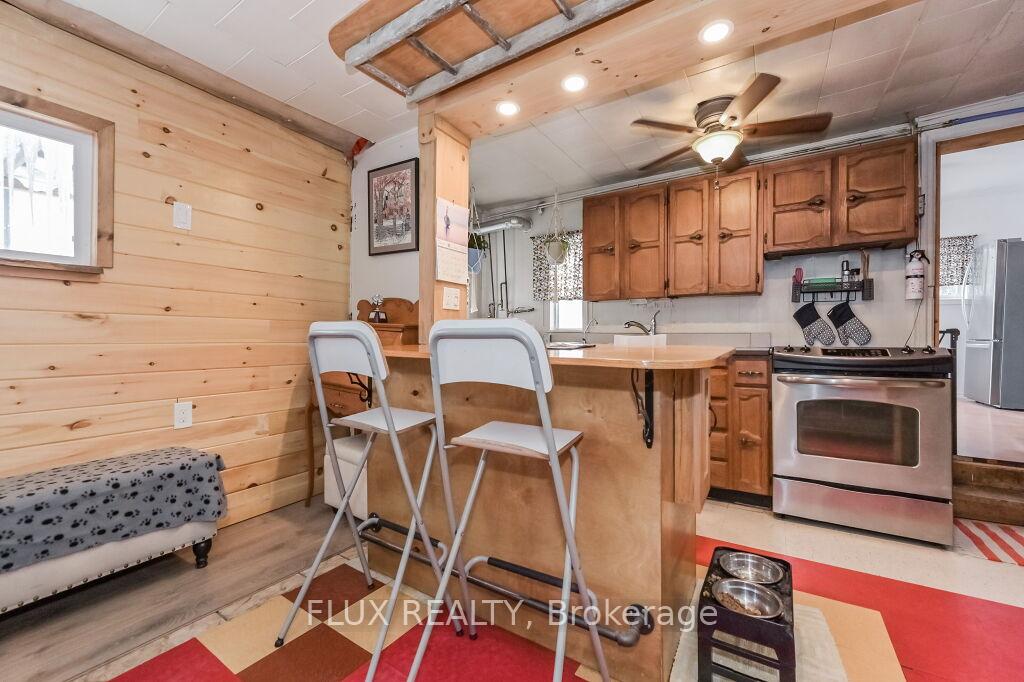 Photo 12 of 9898 Baseline Road, Minto — HOMEH