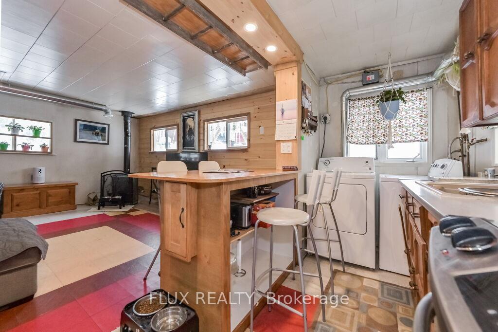 Photo 17 of 9898 Baseline Road, Minto — HOMEH