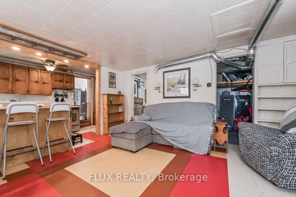 Photo 19 of 9898 Baseline Road, Minto — HOMEH