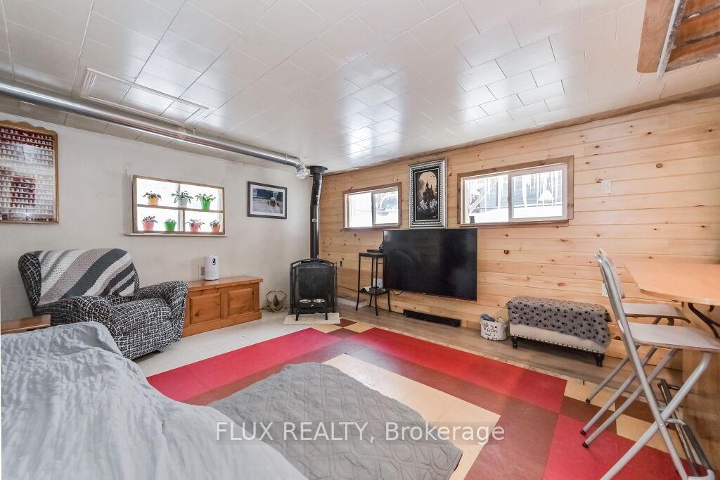 Photo 21 of 9898 Baseline Road, Minto — HOMEH