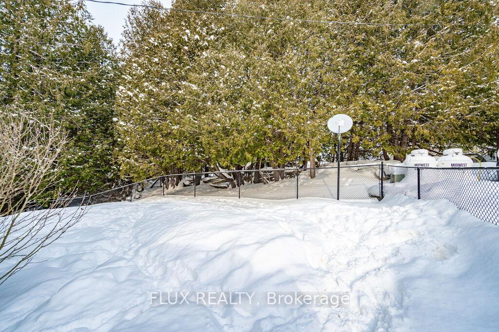 Photo 32 of 9898 Baseline Road, Minto — HOMEH