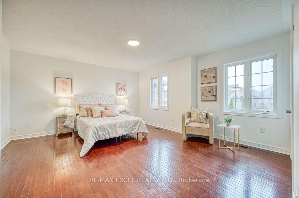 Photo 27 of 316 Williamson Road, Markham, Greensborough — HOMEH