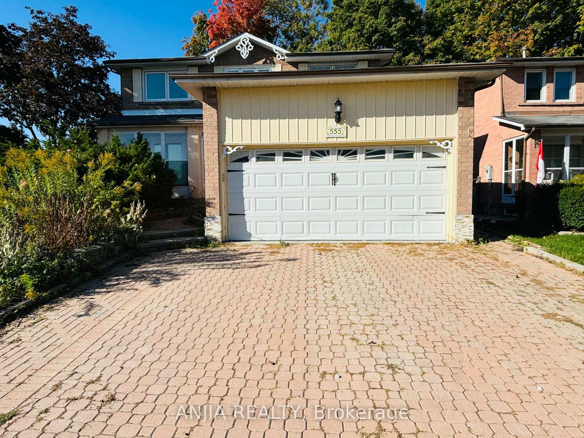 Photo 1 of 555 Raymerville Drive, Markham, Raymerville — HOMEH