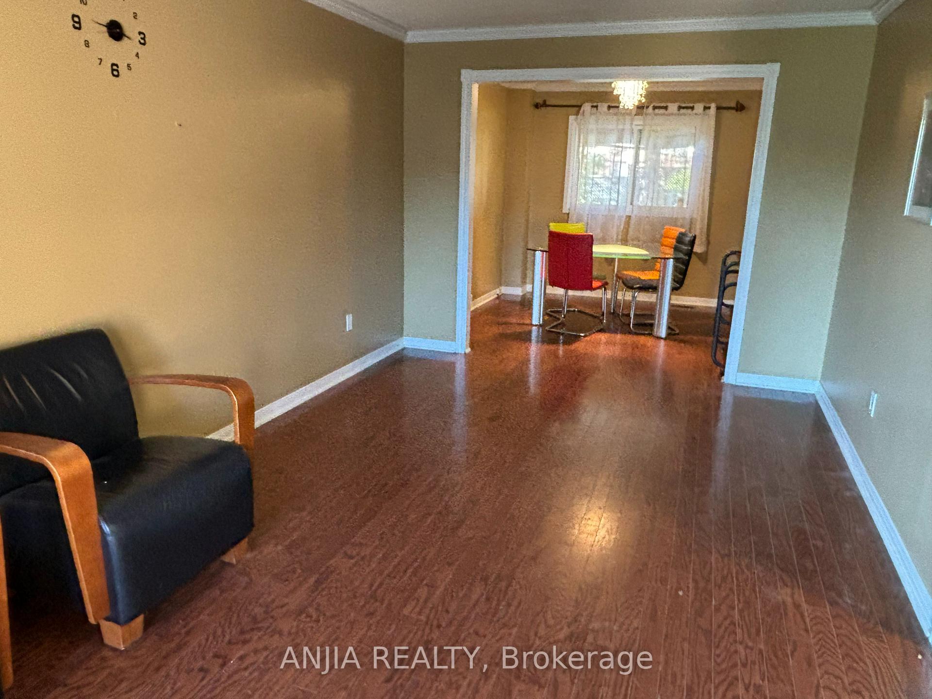 Photo 2 of 555 Raymerville Drive, Markham, Raymerville — HOMEH