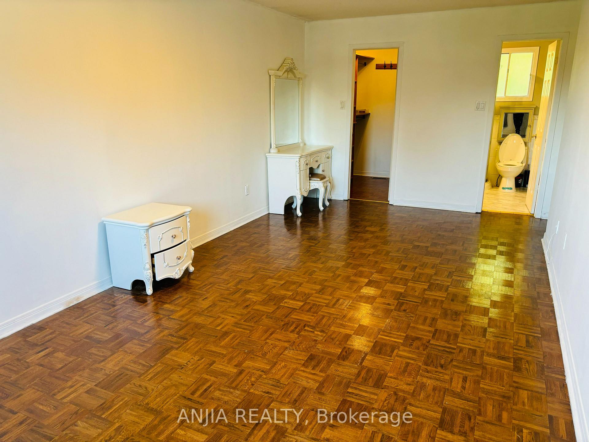 Photo 15 of 555 Raymerville Drive, Markham, Raymerville — HOMEH
