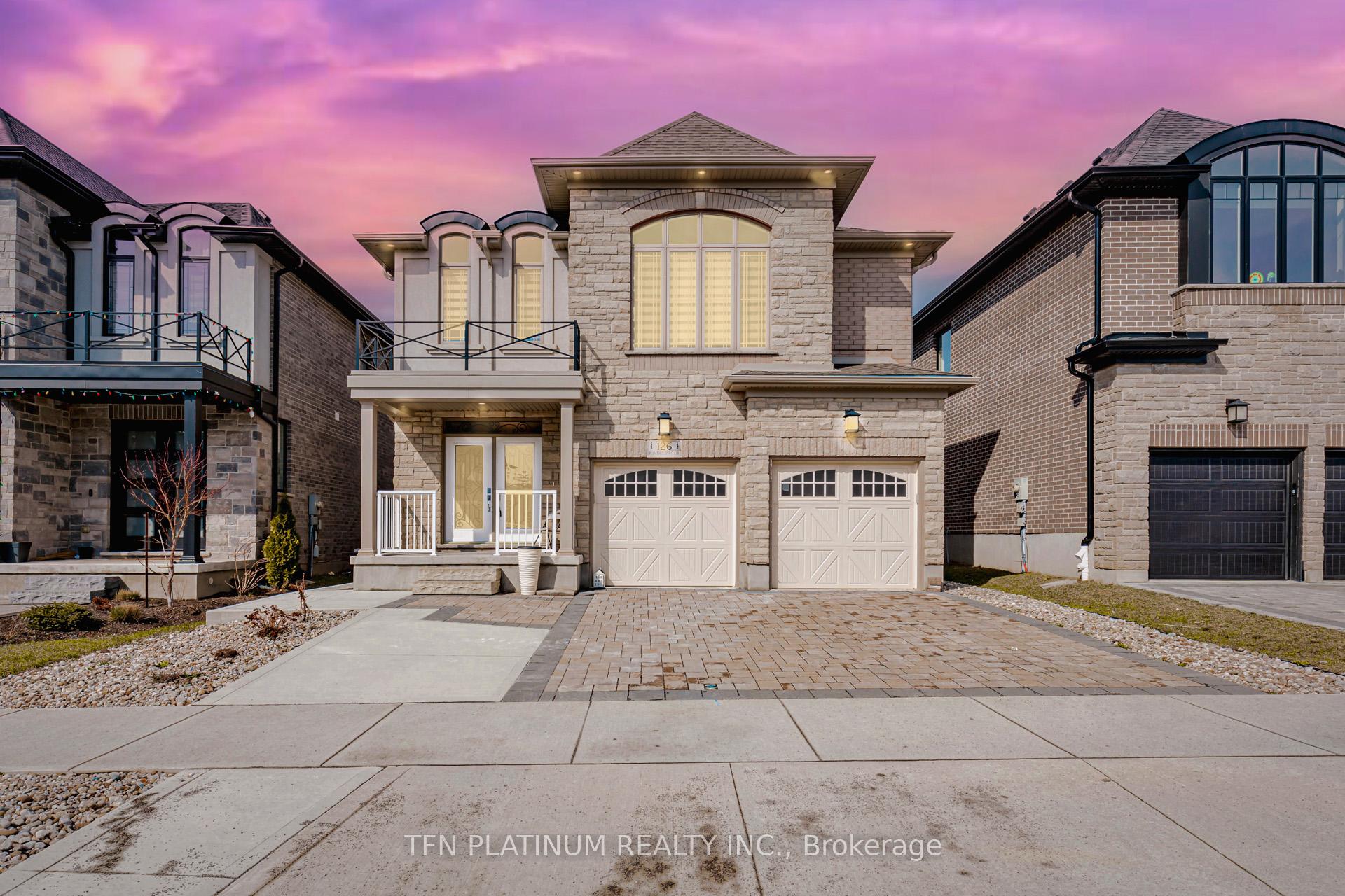 Photo 2 of 126 Pondcliffe Drive, Kitchener — HOMEH
