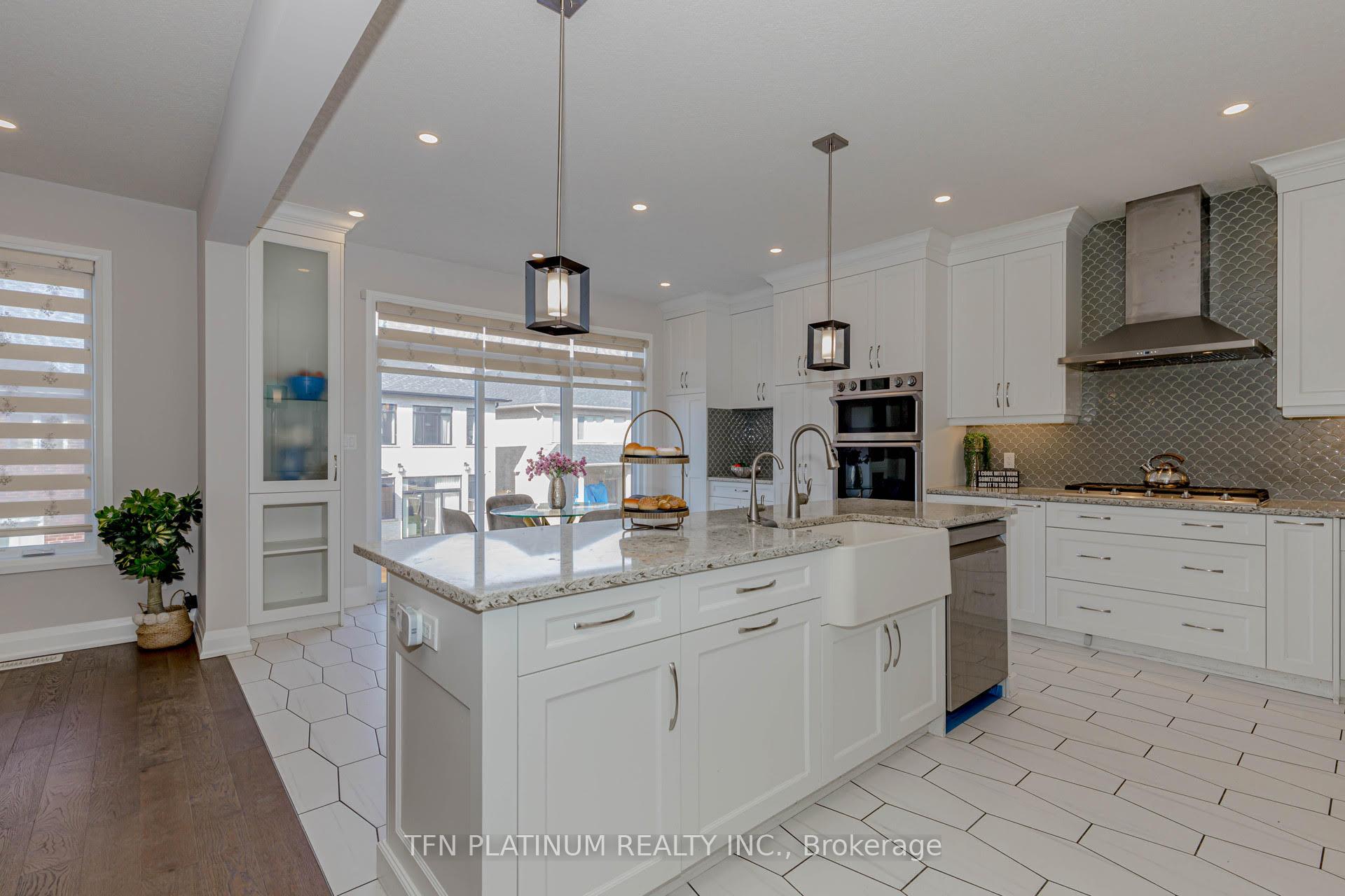 Photo 17 of 126 Pondcliffe Drive, Kitchener — HOMEH