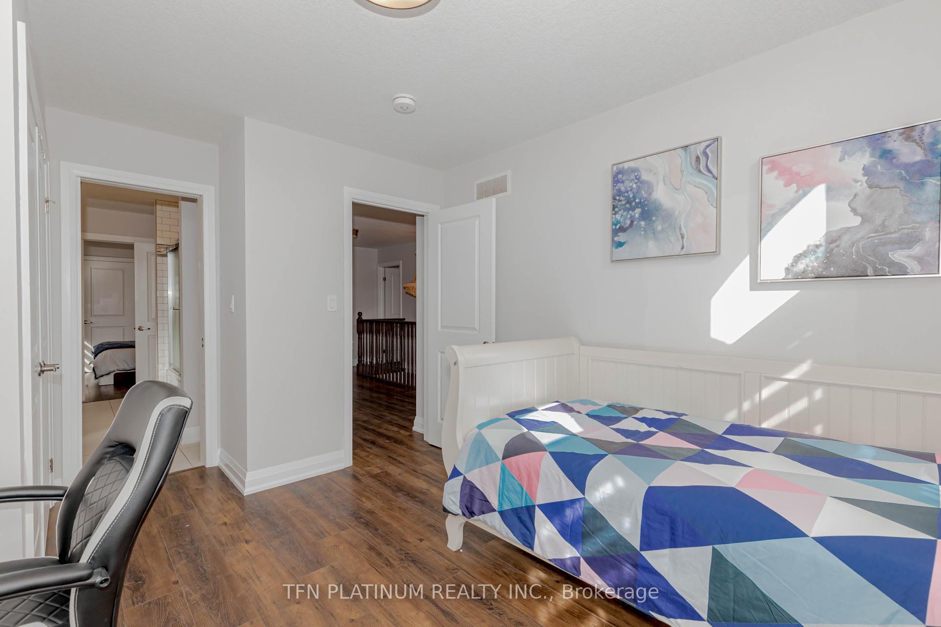 Photo 32 of 126 Pondcliffe Drive, Kitchener — HOMEH