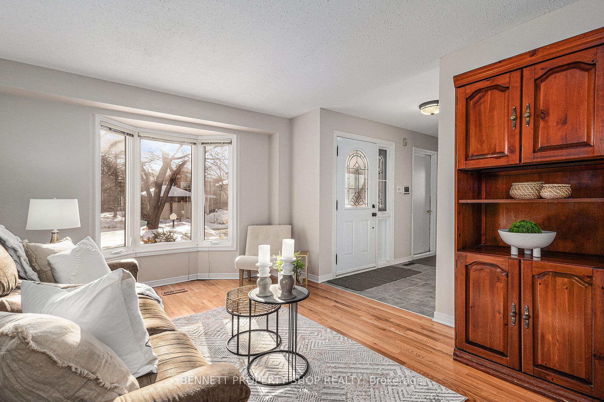 Photo 5 of 430 Pickford Drive, Ottawa, Kanata - Katimavik — HOMEH