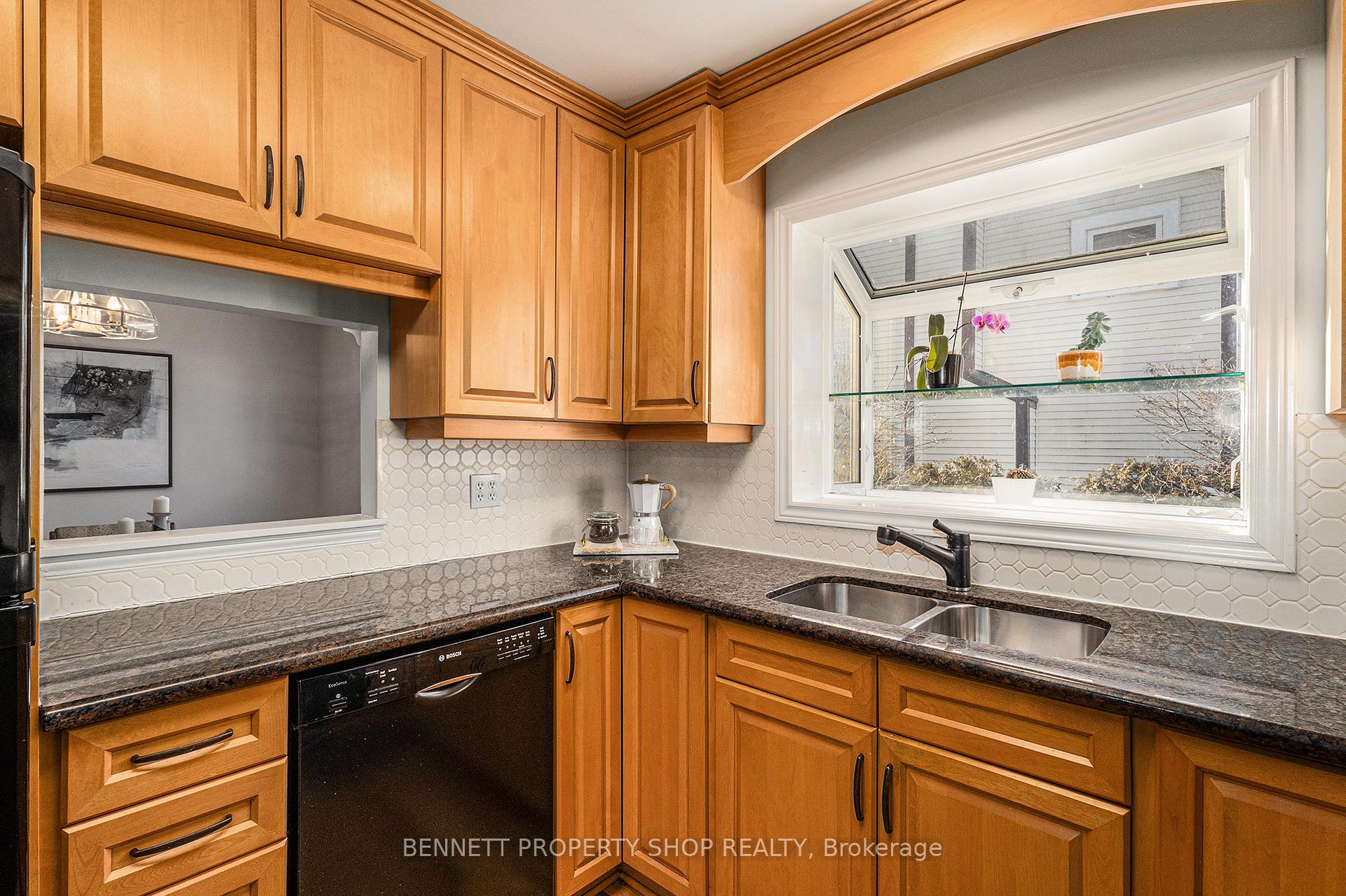 Photo 9 of 430 Pickford Drive, Ottawa, Kanata - Katimavik — HOMEH