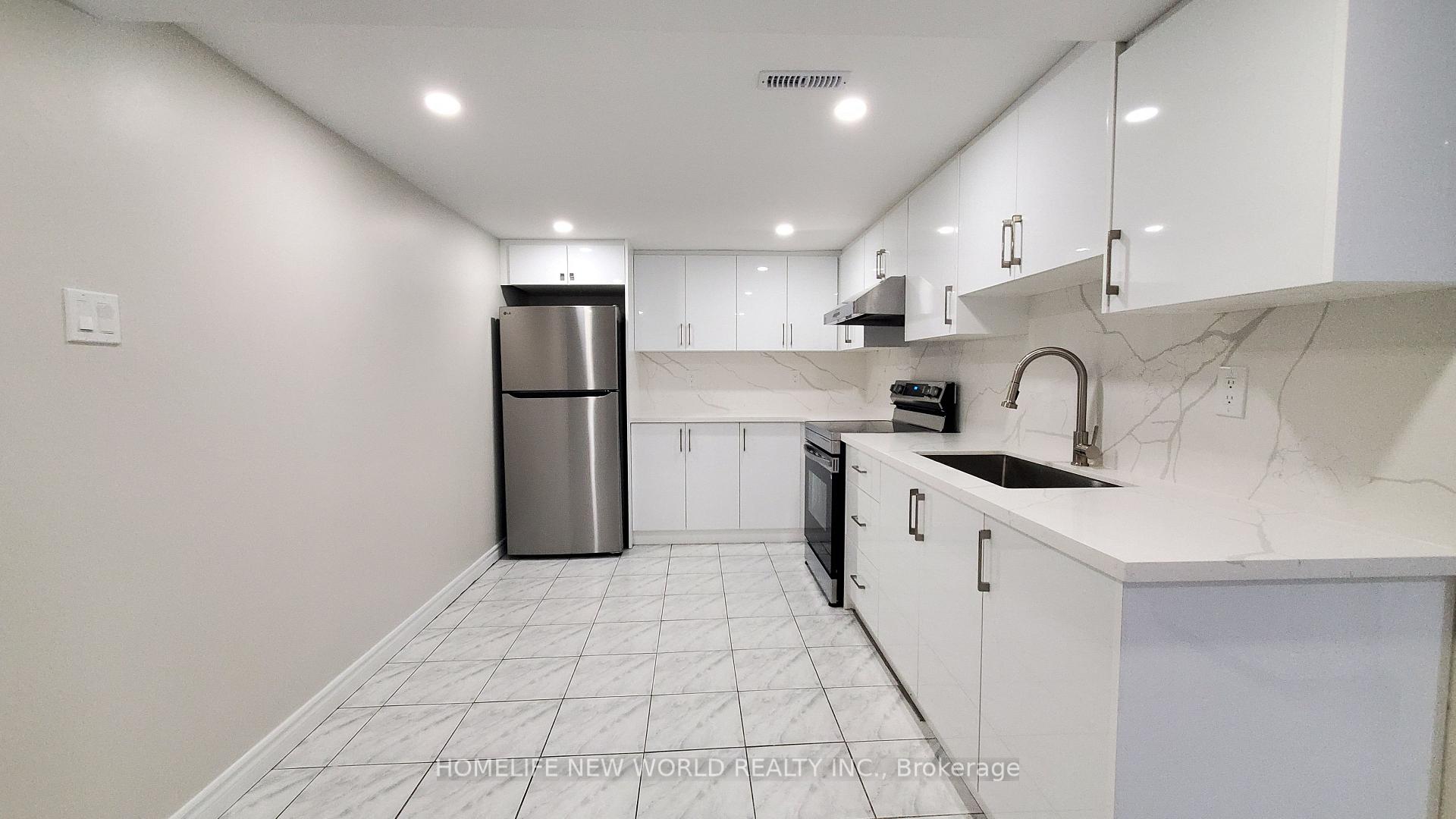 Photo 4 of 49 Beckwith Crescent, Markham, Milliken Mills East — HOMEH