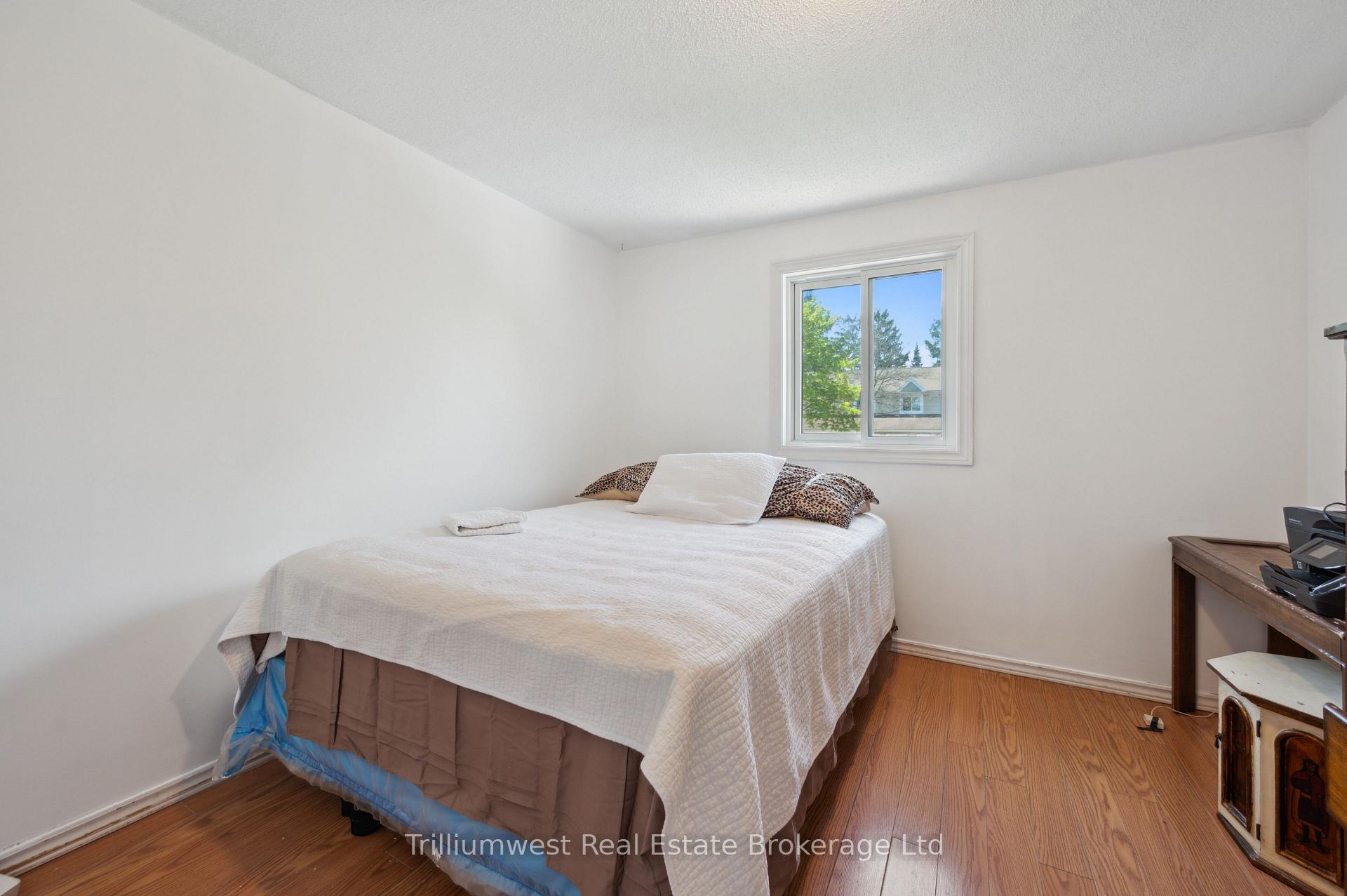 Photo 18 of 23 Wycliffe Place, Kitchener — HOMEH