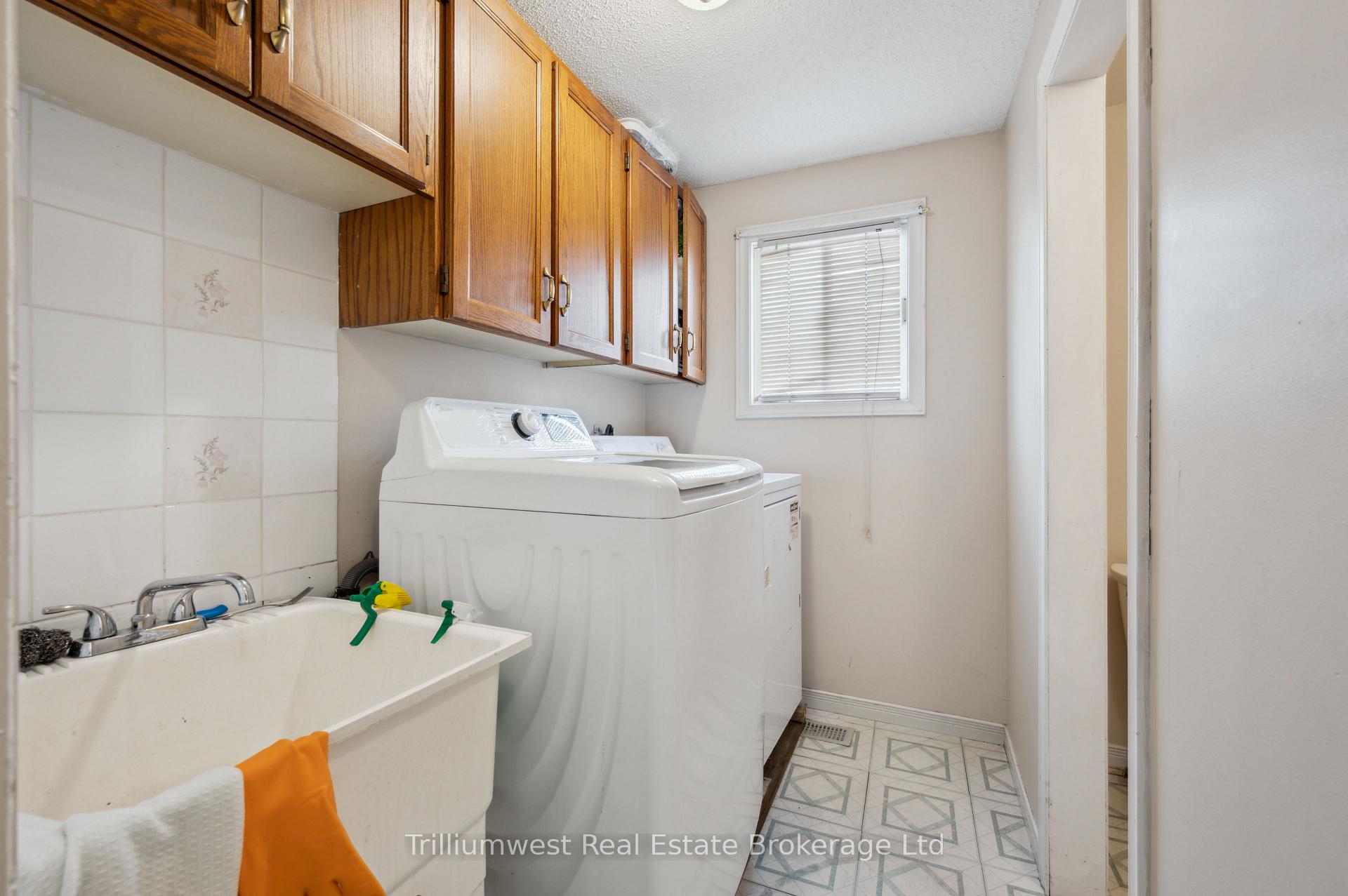 Photo 22 of 23 Wycliffe Place, Kitchener — HOMEH