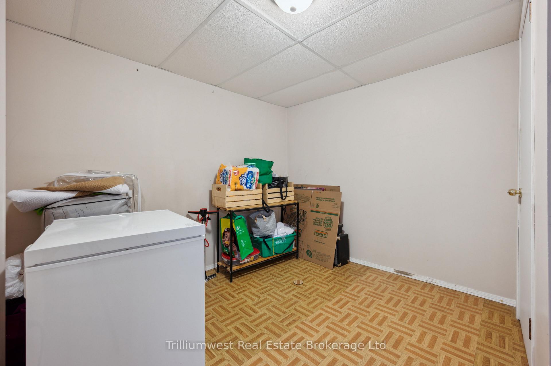 Photo 28 of 23 Wycliffe Place, Kitchener — HOMEH