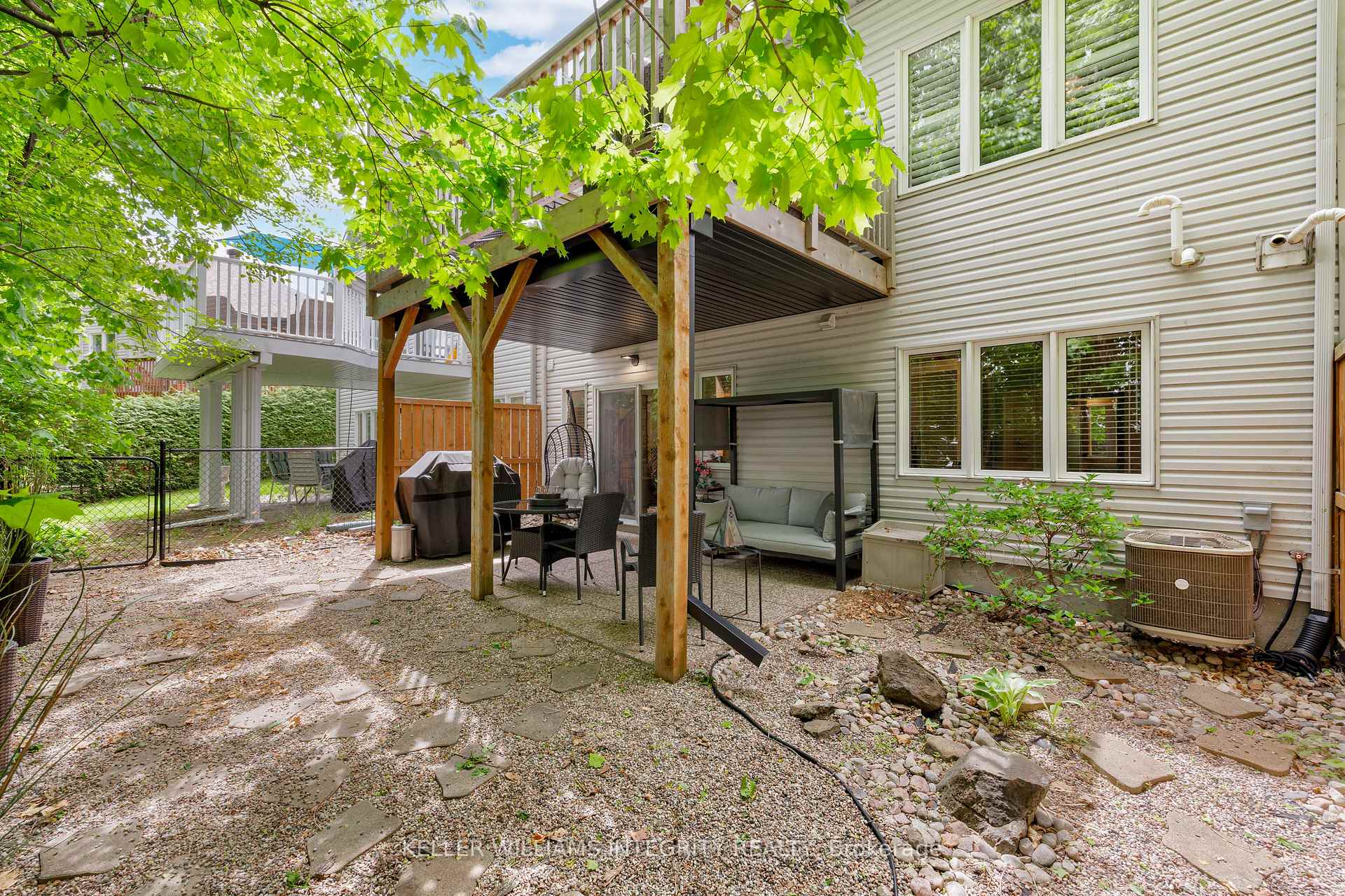 Photo 34 of 50 Goldora Private, Ottawa, Kanata - Kanata Lakes/Heritage Hills — HOMEH