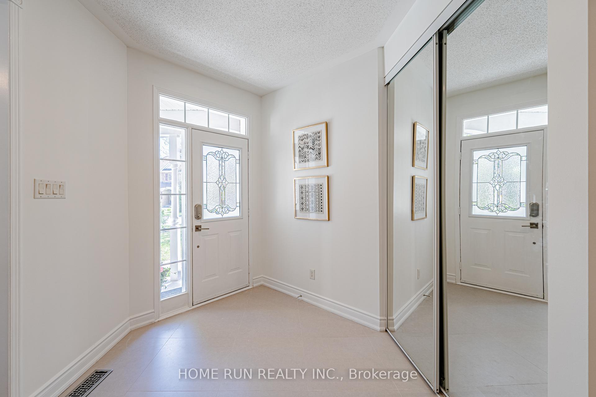 Photo 3 of 6 Cheltonia Way, Ottawa, Kanata - Kanata Lakes/Heritage Hills — HOMEH