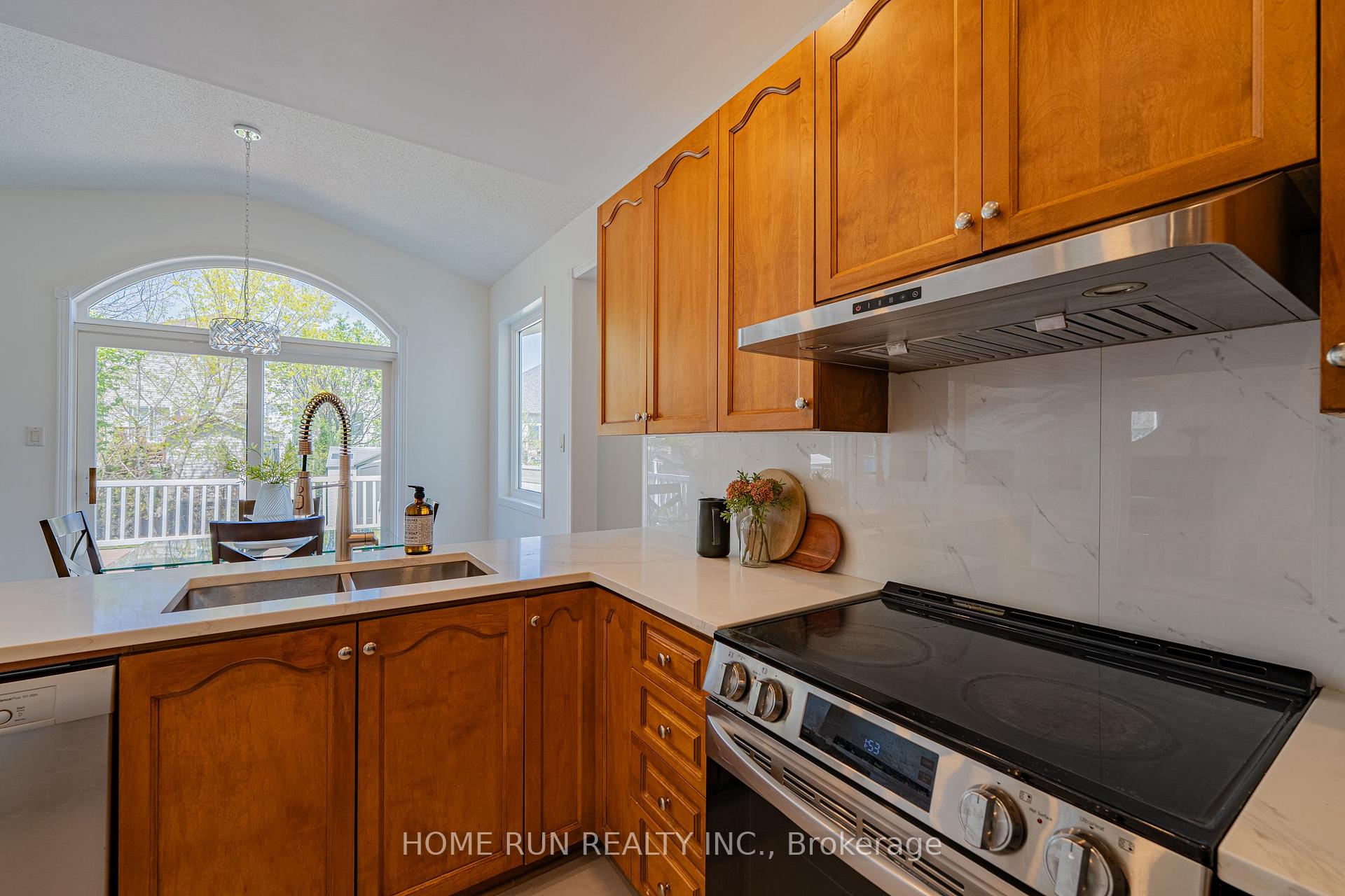 Photo 14 of 6 Cheltonia Way, Ottawa, Kanata - Kanata Lakes/Heritage Hills — HOMEH