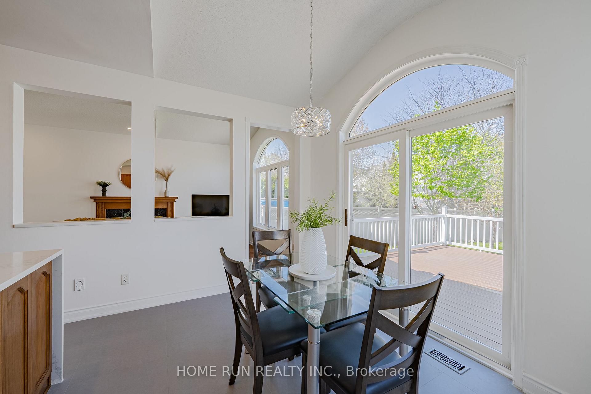 Photo 18 of 6 Cheltonia Way, Ottawa, Kanata - Kanata Lakes/Heritage Hills — HOMEH