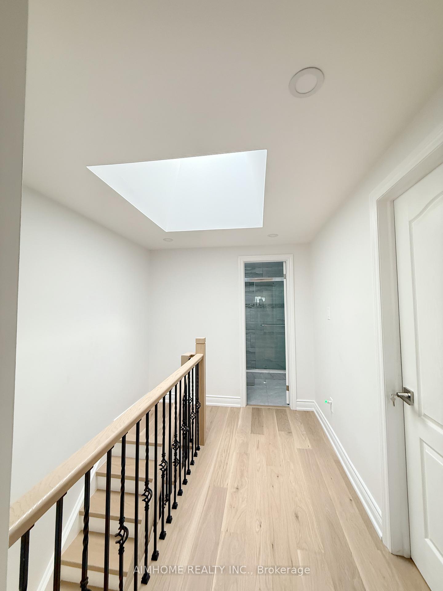 Photo 16 of 16 Upton Crescent, Markham, Milliken Mills West — HOMEH
