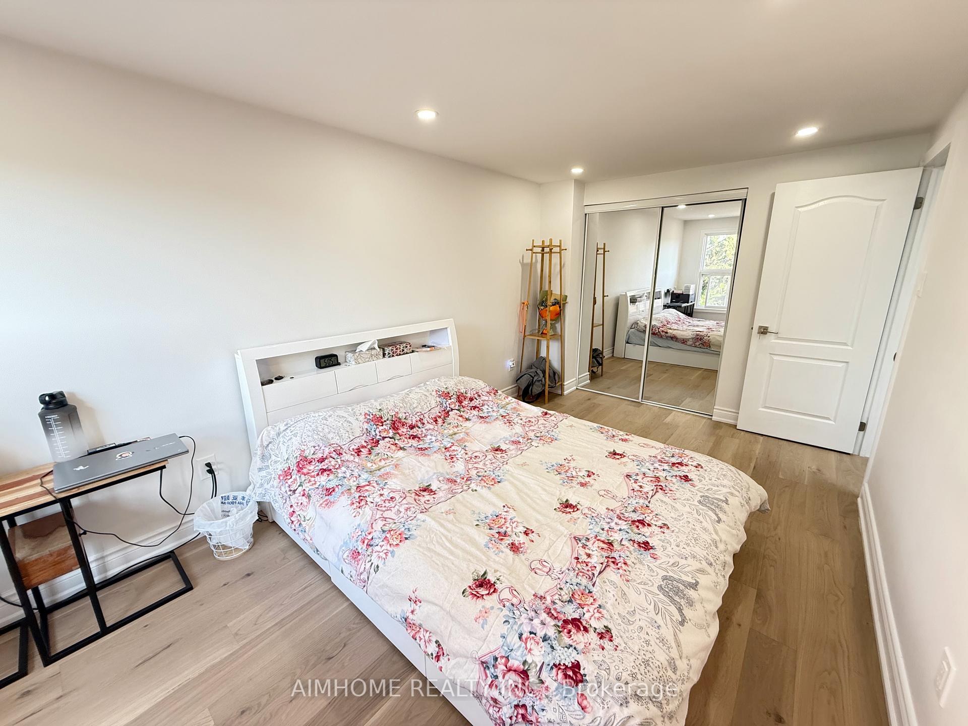 Photo 18 of 16 Upton Crescent, Markham, Milliken Mills West — HOMEH