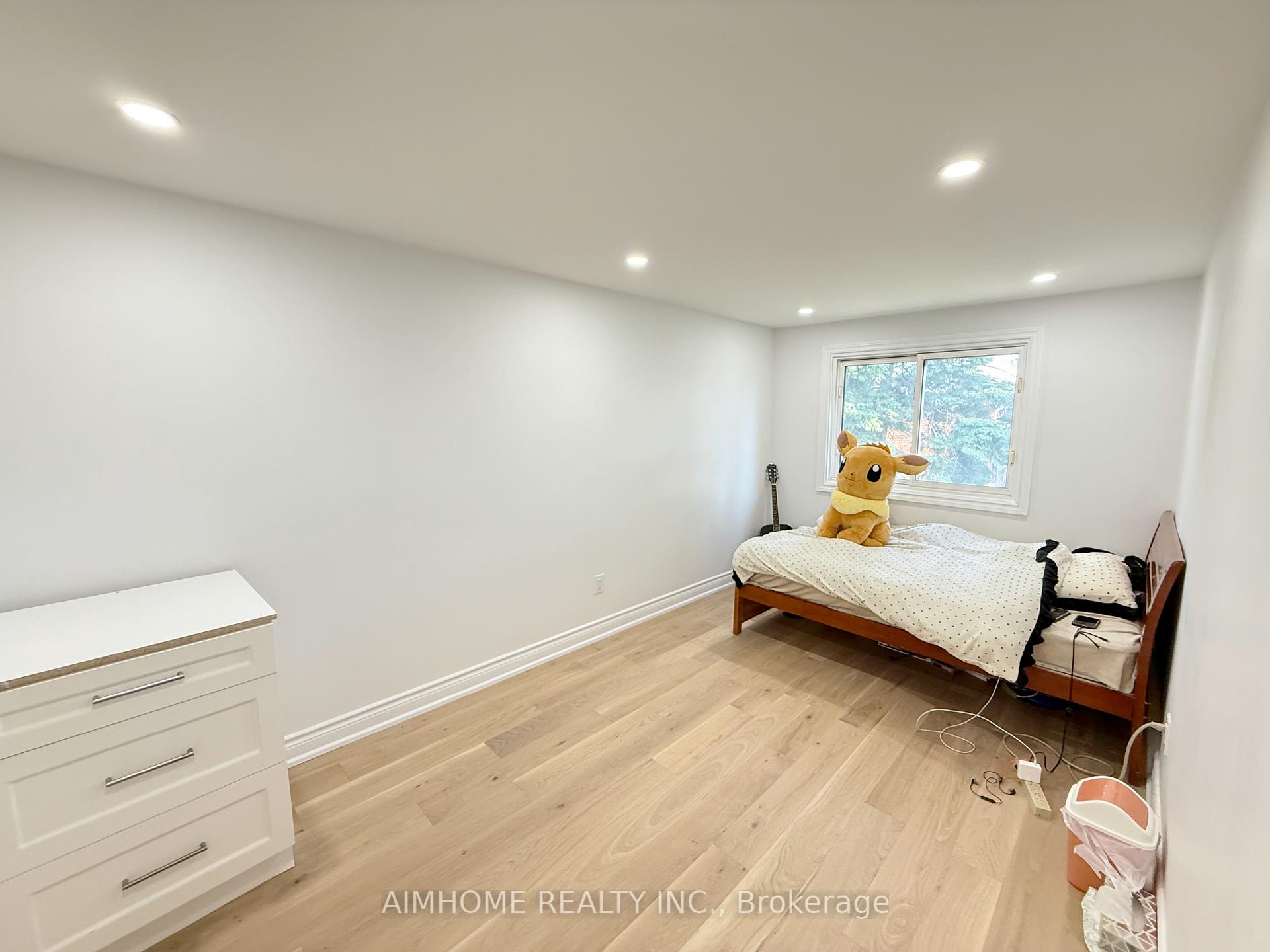 Photo 21 of 16 Upton Crescent, Markham, Milliken Mills West — HOMEH