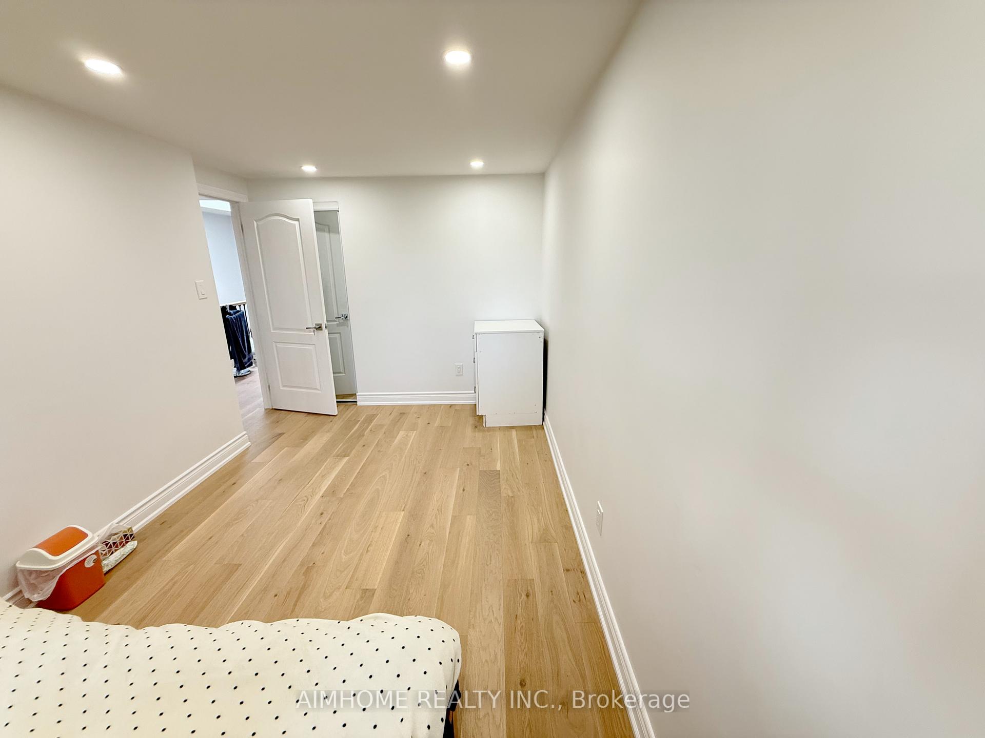 Photo 22 of 16 Upton Crescent, Markham, Milliken Mills West — HOMEH