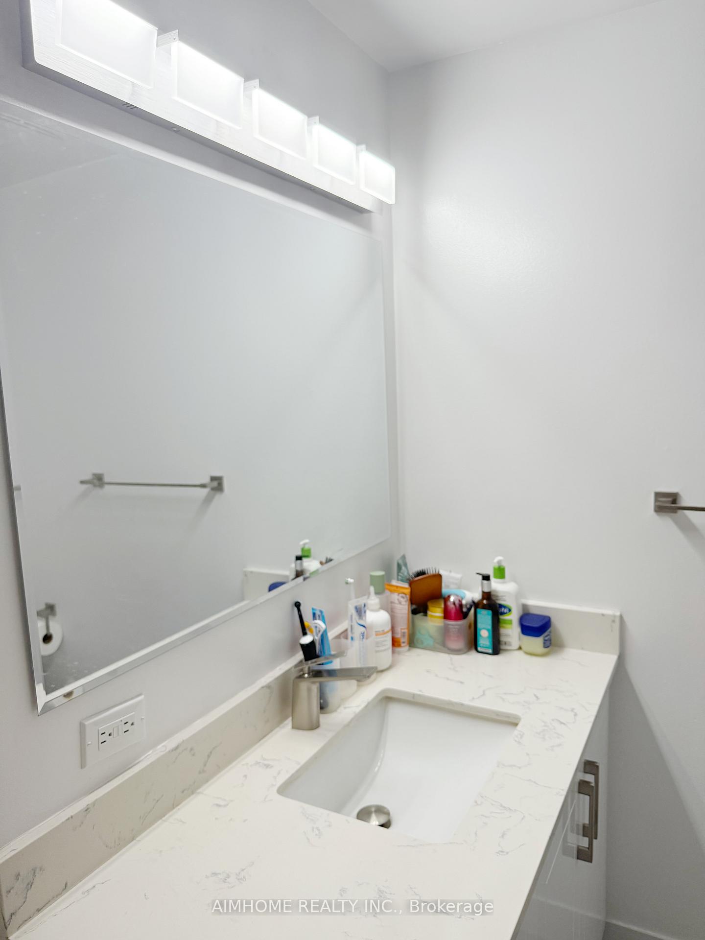 Photo 27 of 16 Upton Crescent, Markham, Milliken Mills West — HOMEH