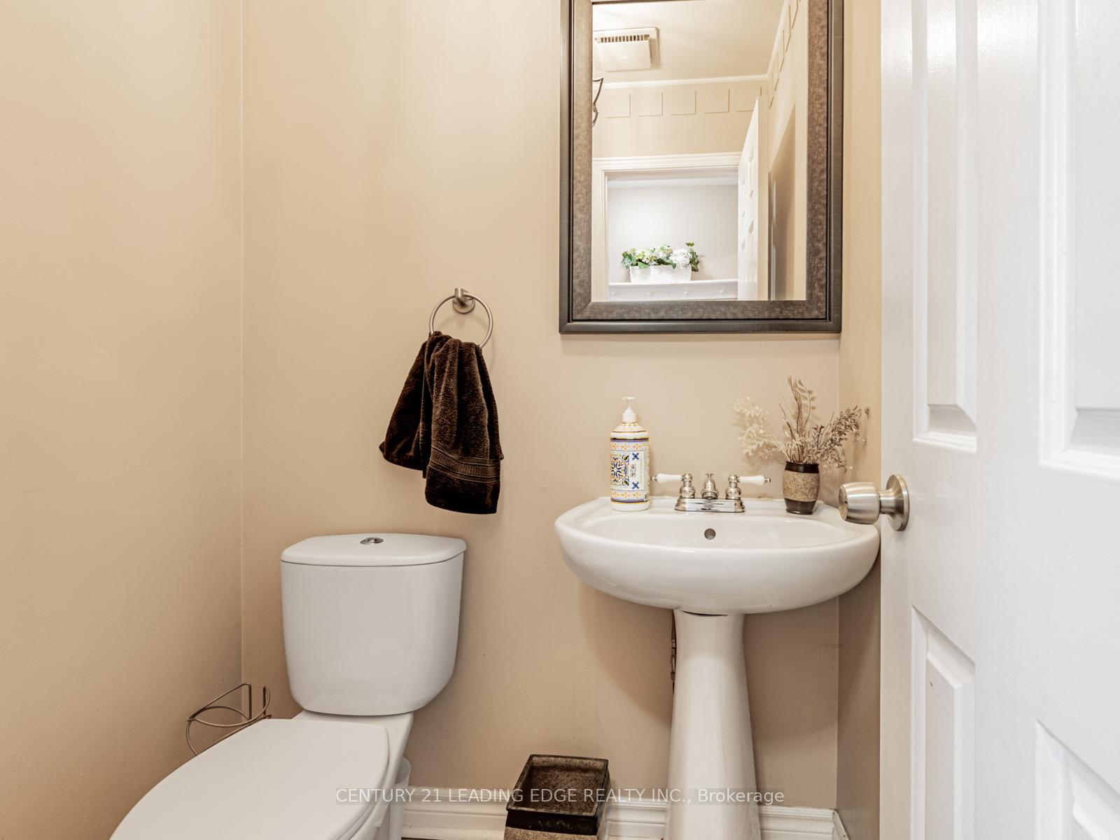 Photo 17 of 113 Major Buttons Drive, Markham, Sherwood-Amberglen — HOMEH