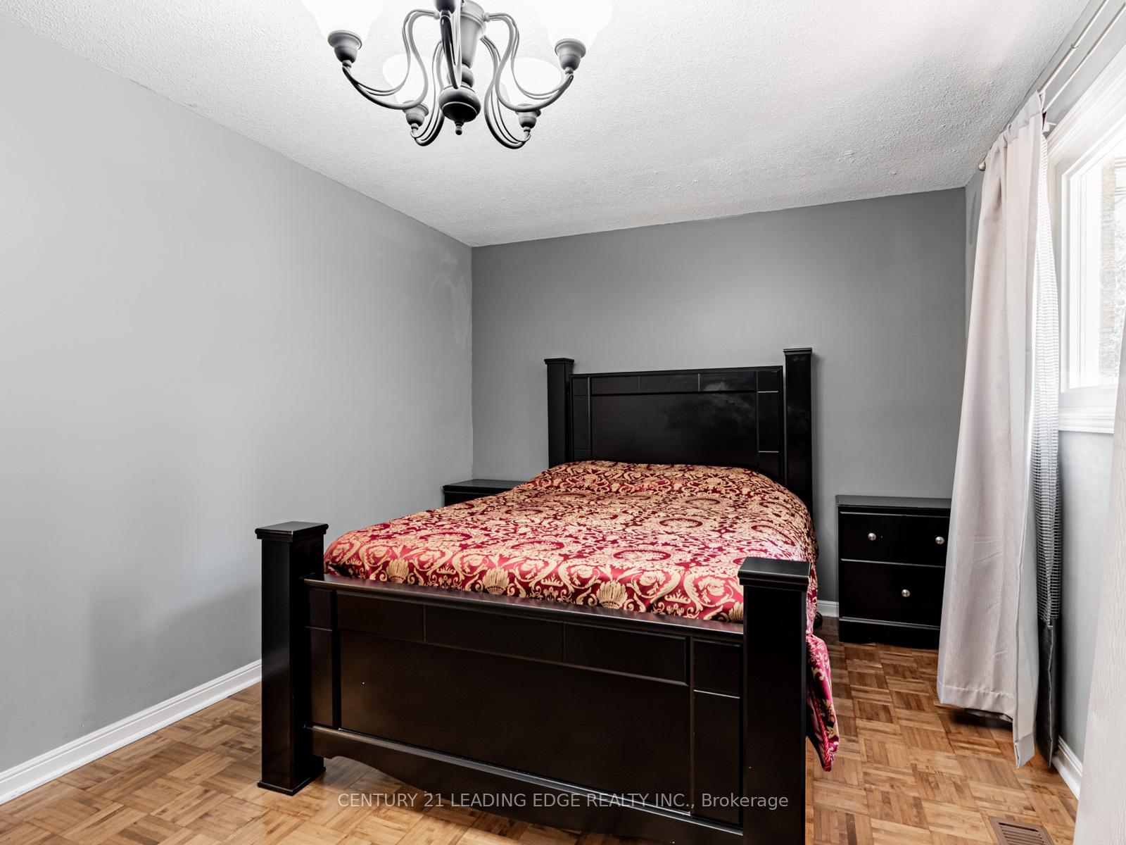 Photo 20 of 113 Major Buttons Drive, Markham, Sherwood-Amberglen — HOMEH