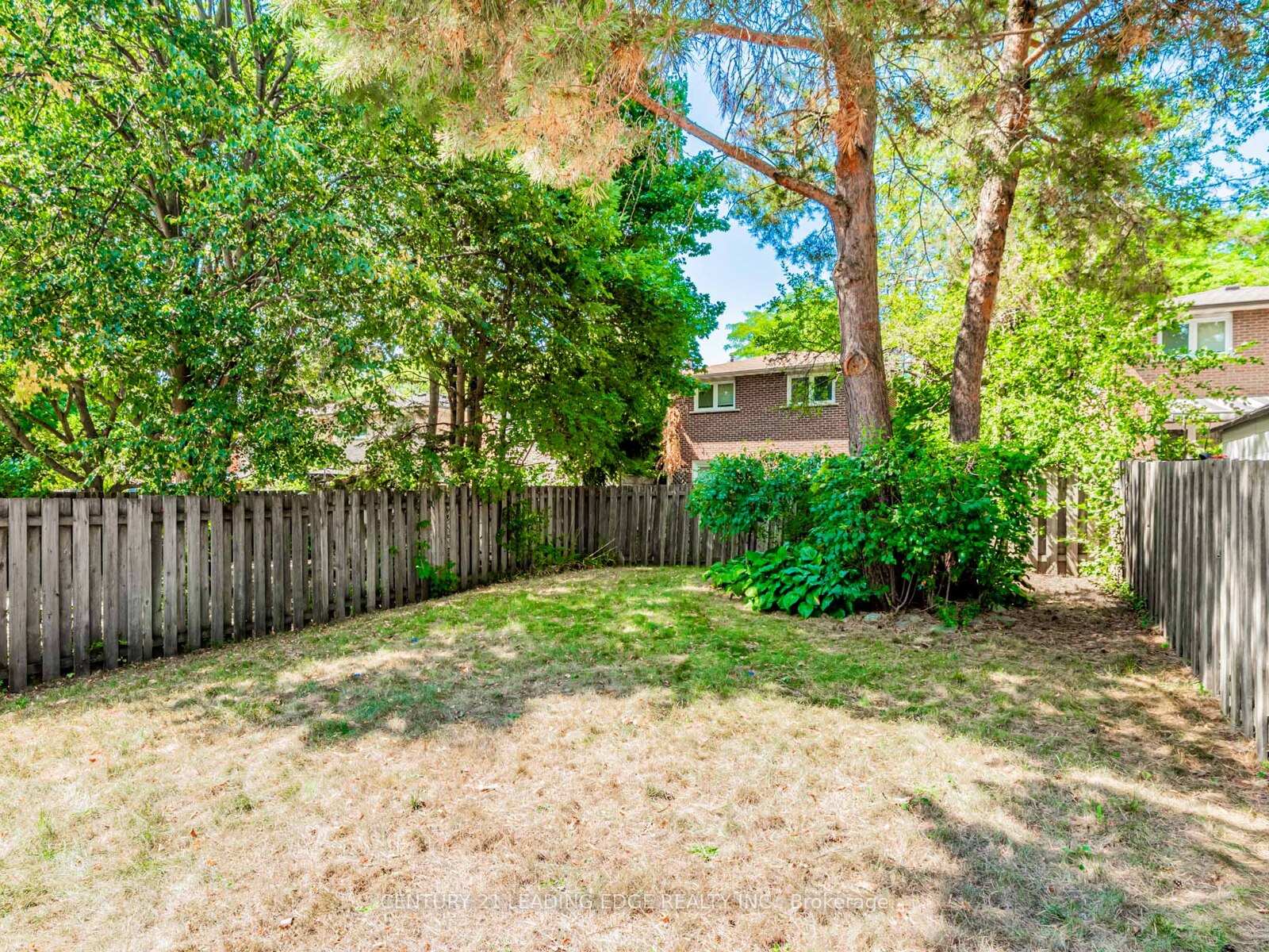 Photo 29 of 113 Major Buttons Drive, Markham, Sherwood-Amberglen — HOMEH