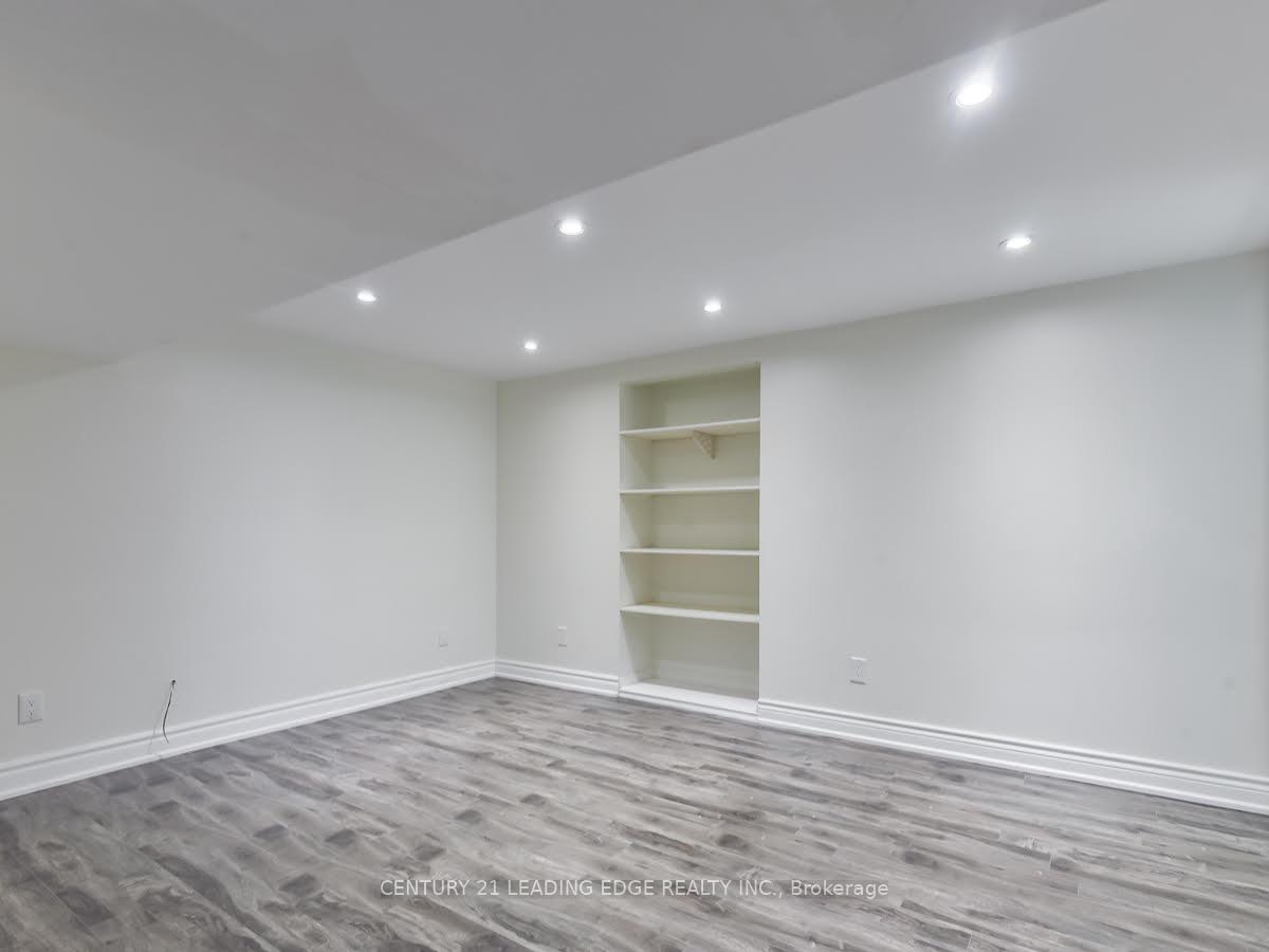 Photo 30 of 113 Major Buttons Drive, Markham, Sherwood-Amberglen — HOMEH