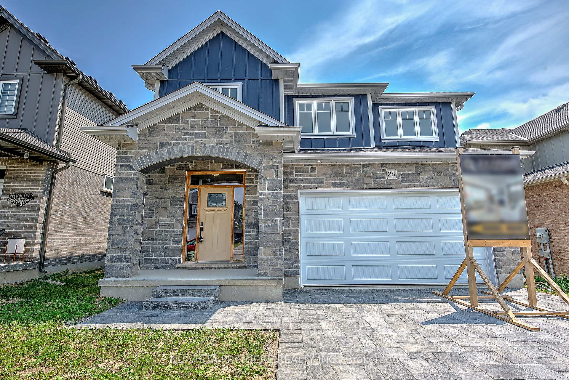 Photo 4 of 28 Basil Crescent, Middlesex Centre, Ilderton — HOMEH
