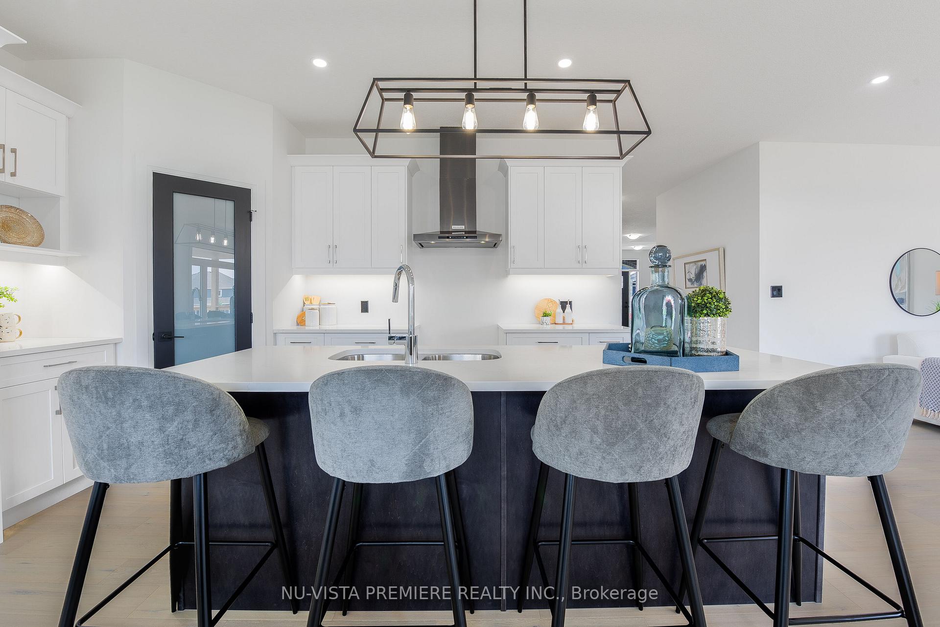 Photo 13 of 28 Basil Crescent, Middlesex Centre, Ilderton — HOMEH