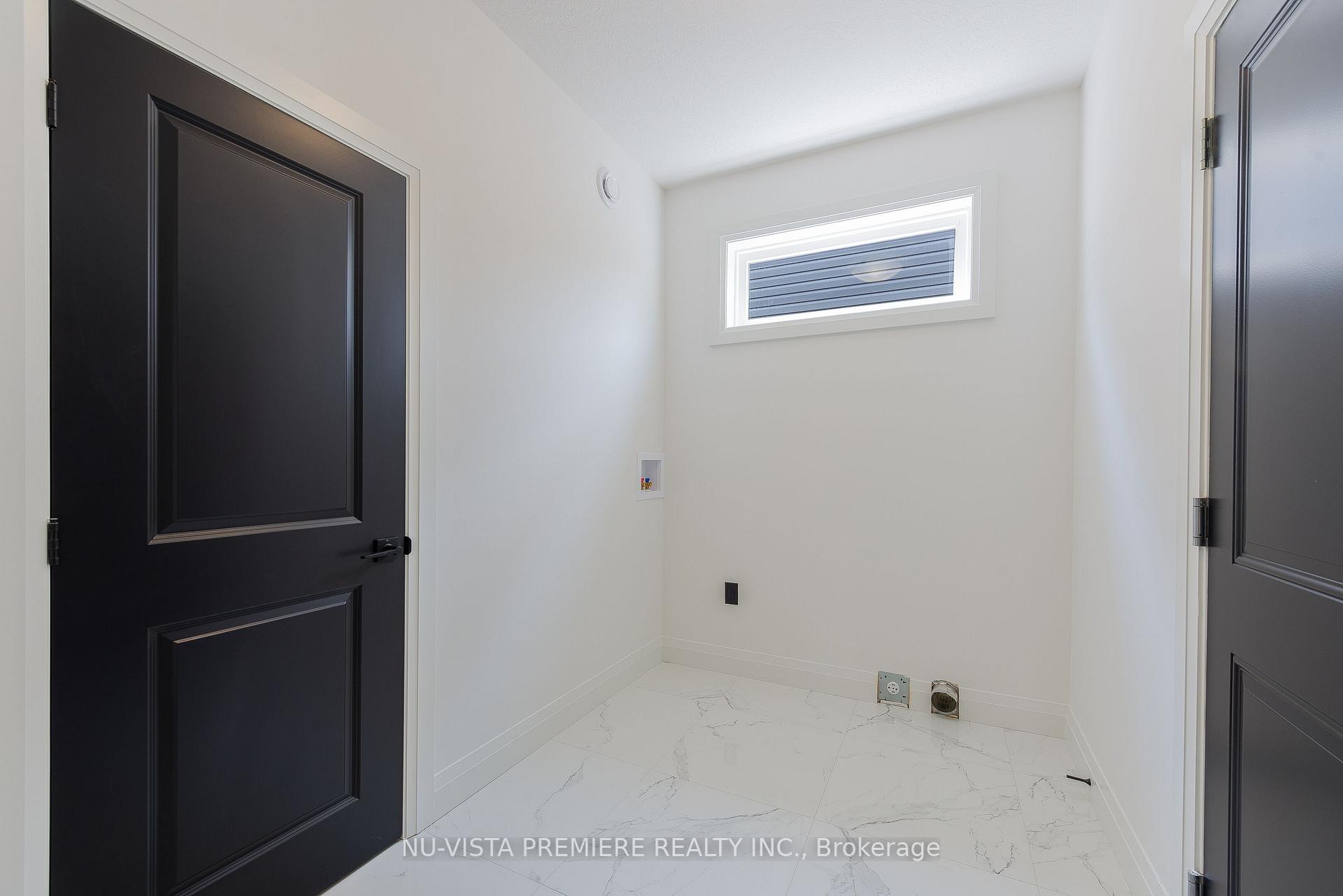 Photo 22 of 28 Basil Crescent, Middlesex Centre, Ilderton — HOMEH