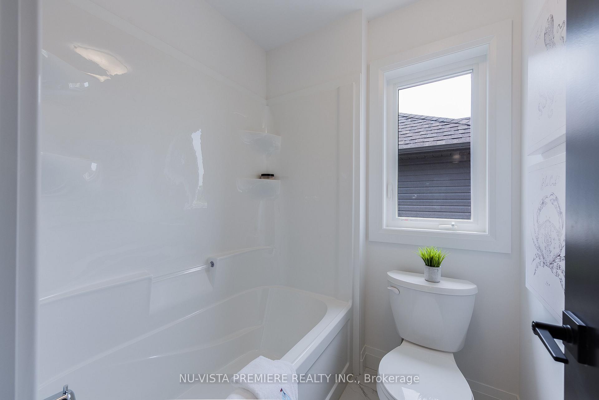 Photo 33 of 28 Basil Crescent, Middlesex Centre, Ilderton — HOMEH