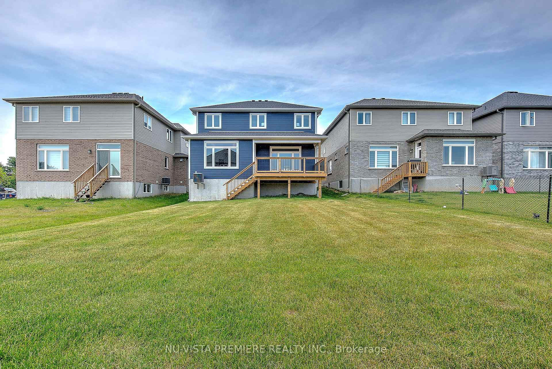 Photo 38 of 28 Basil Crescent, Middlesex Centre, Ilderton — HOMEH