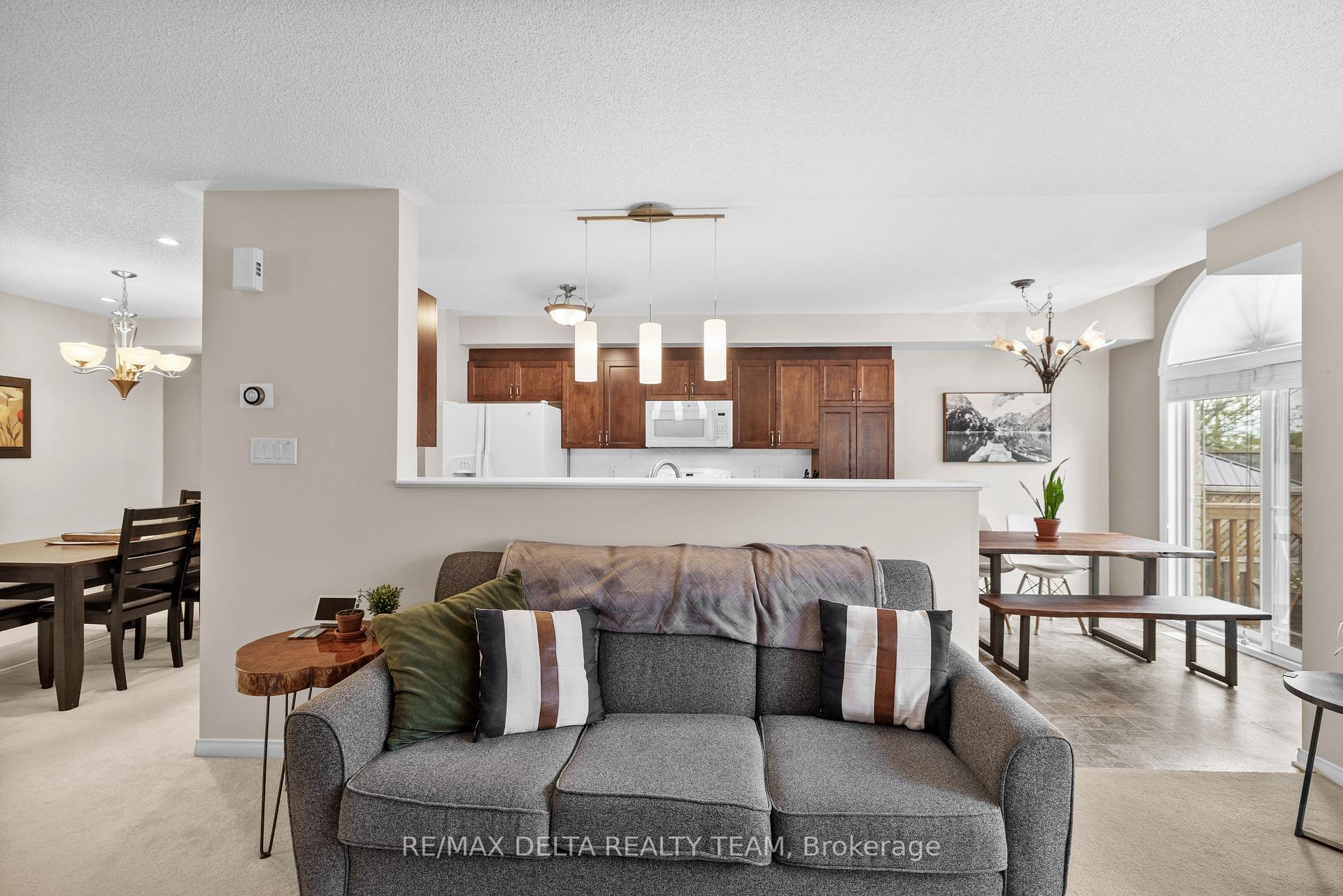 Photo 22 of 1521 Carronbridge Circle, Ottawa, Kanata - Emerald Meadows/Trailwest — HOMEH