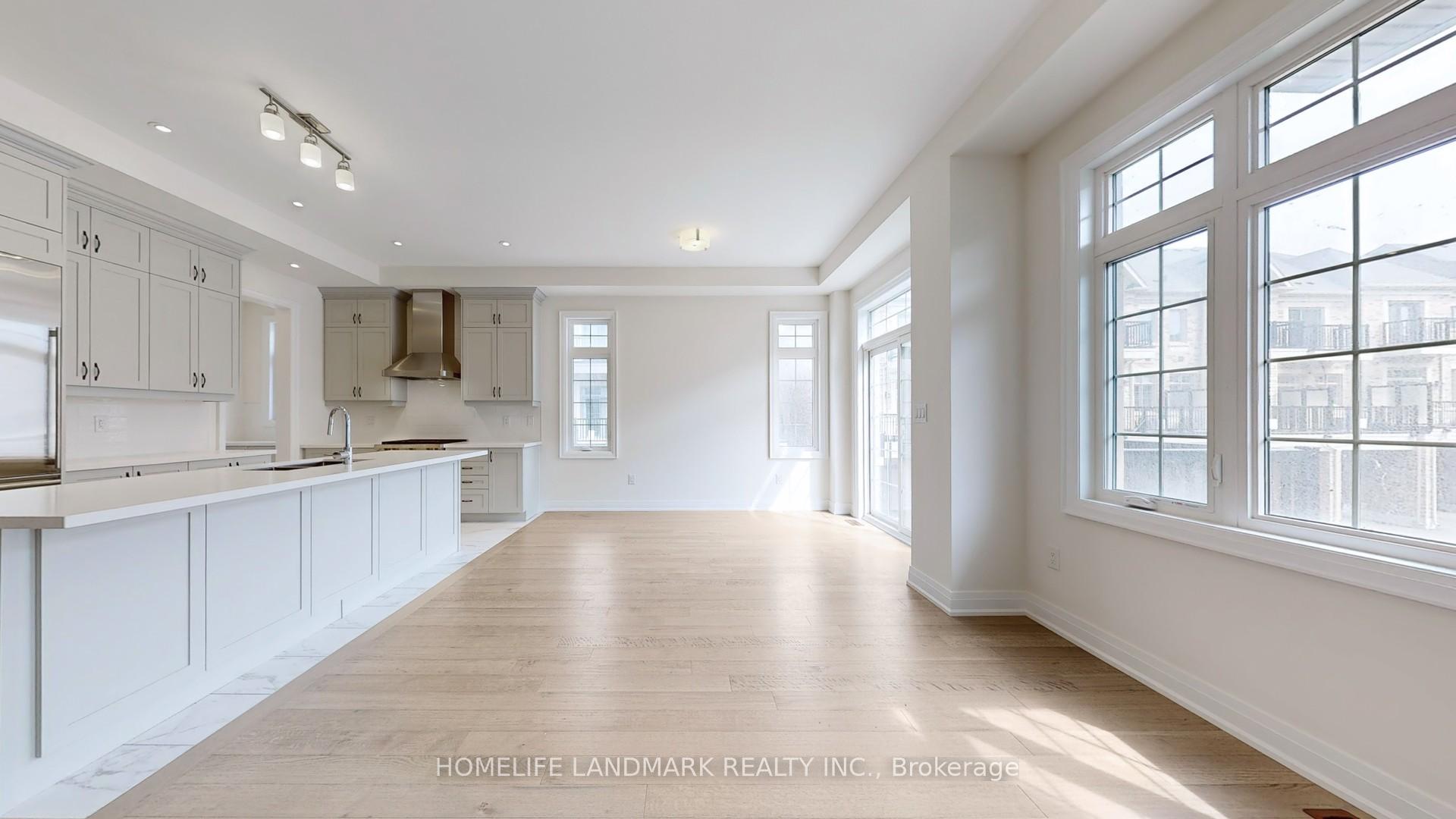 Photo 15 of 1 AbbeyHill Lane, Markham, Angus Glen — HOMEH