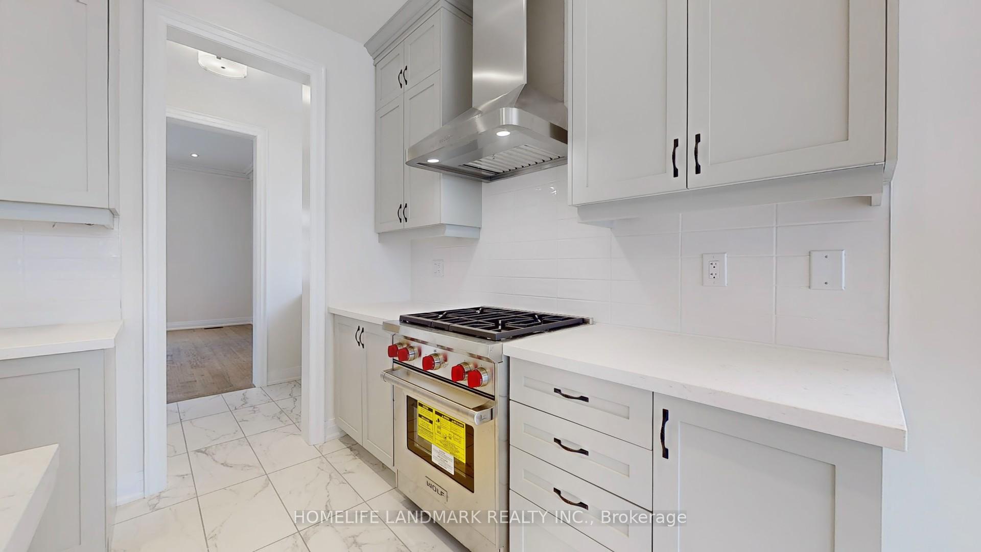 Photo 18 of 1 AbbeyHill Lane, Markham, Angus Glen — HOMEH