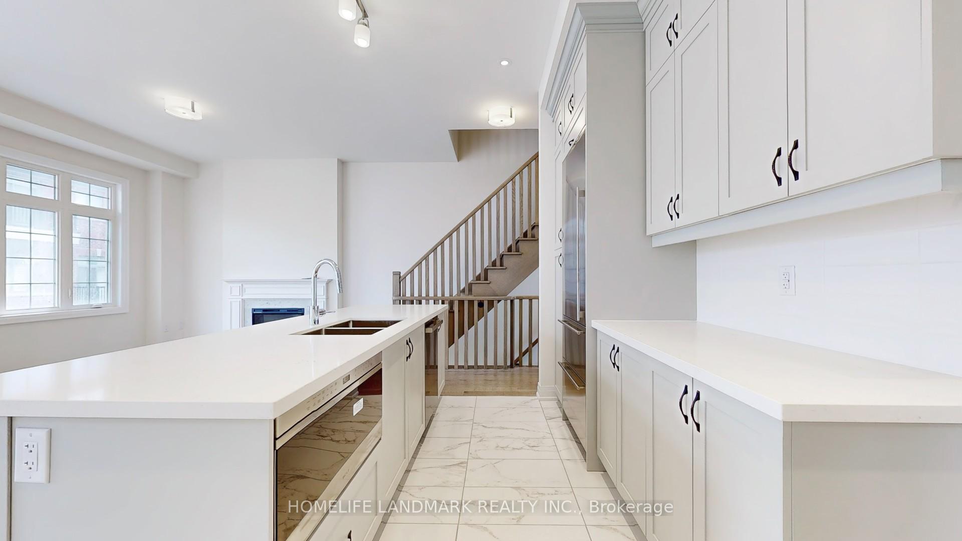 Photo 19 of 1 AbbeyHill Lane, Markham, Angus Glen — HOMEH