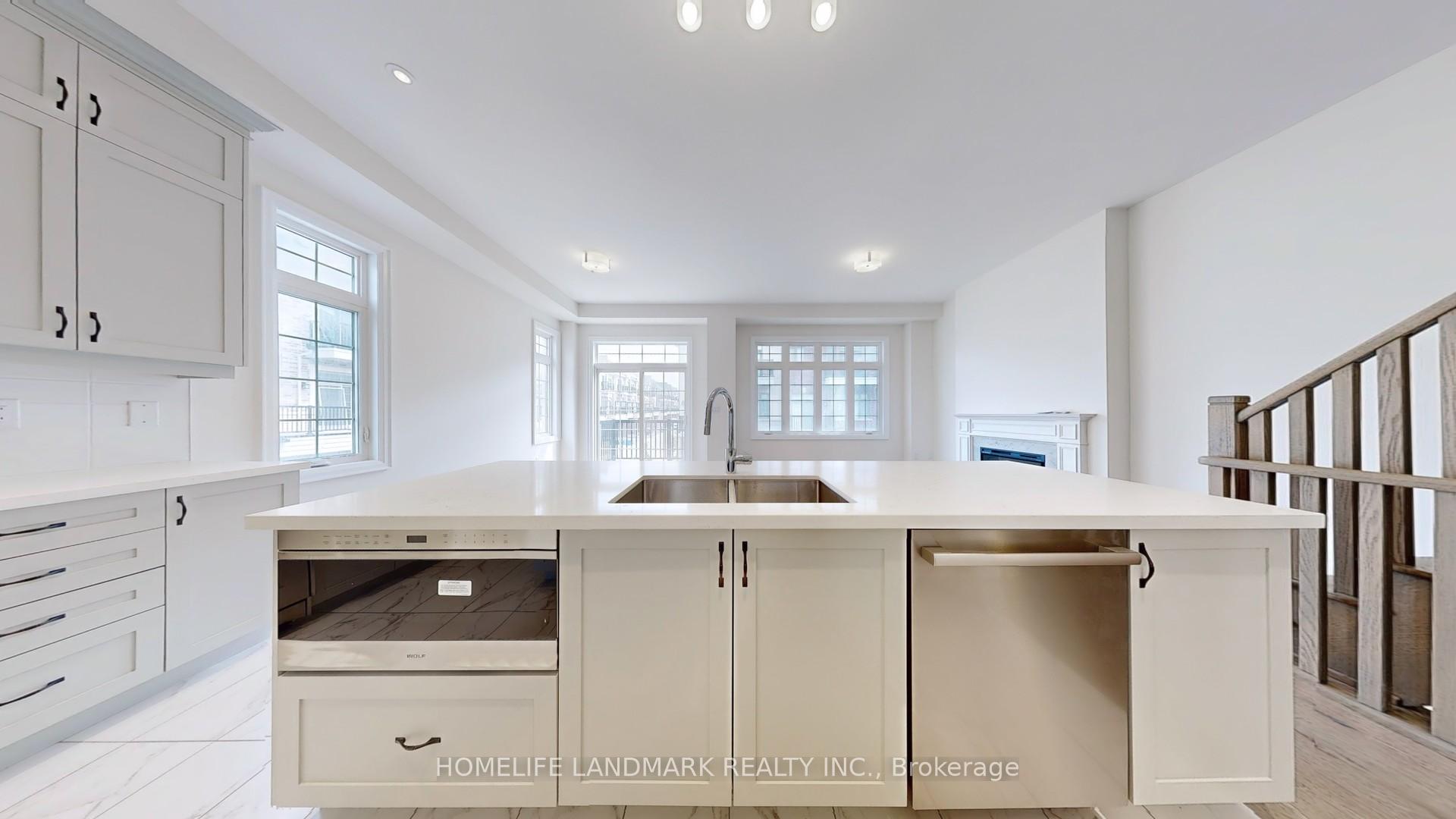 Photo 20 of 1 AbbeyHill Lane, Markham, Angus Glen — HOMEH
