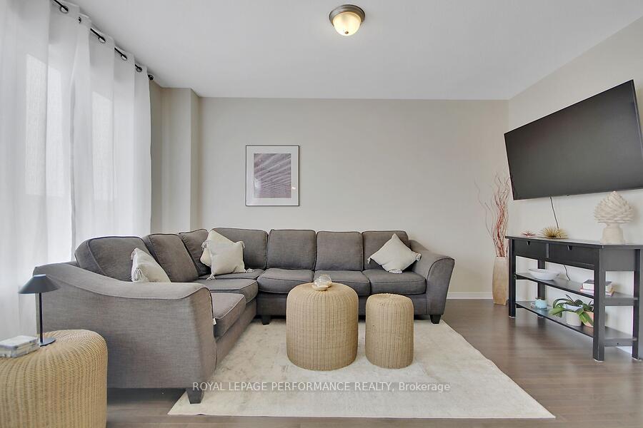 Photo 2 of 202 Don Brown Private, Ottawa, Kanata - Emerald Meadows/Trailwest — HOMEH