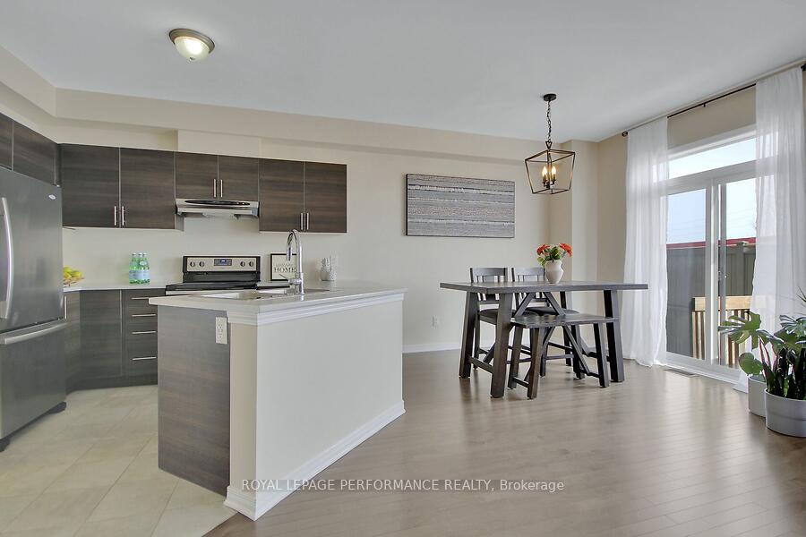 Photo 12 of 202 Don Brown Private, Ottawa, Kanata - Emerald Meadows/Trailwest — HOMEH