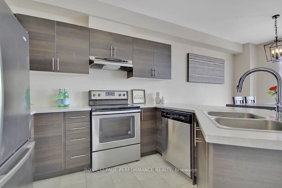 Photo 15 of 202 Don Brown Private, Ottawa, Kanata - Emerald Meadows/Trailwest — HOMEH