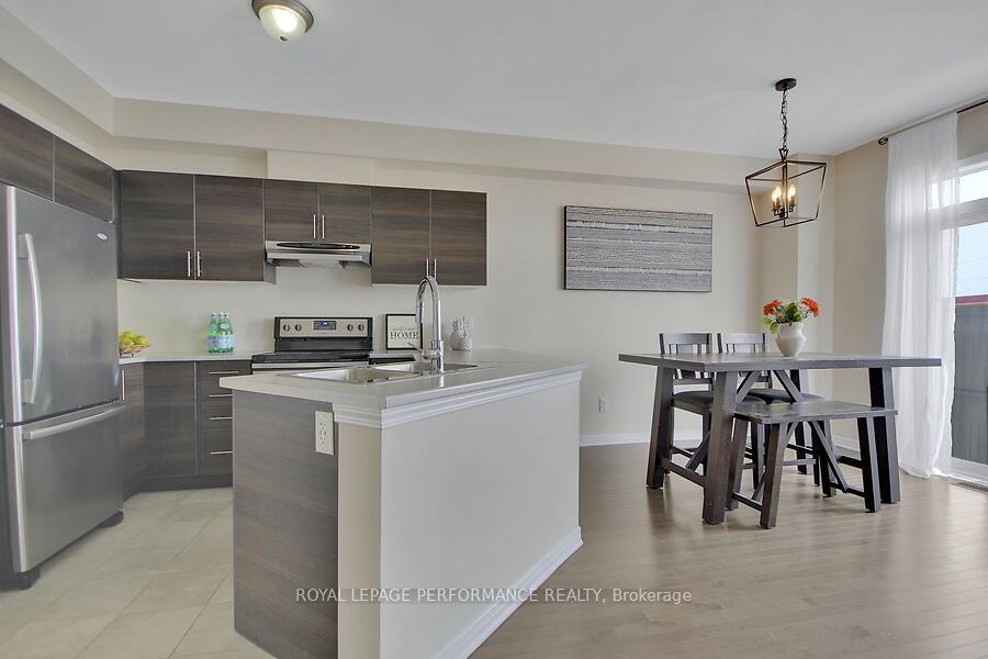 Photo 16 of 202 Don Brown Private, Ottawa, Kanata - Emerald Meadows/Trailwest — HOMEH