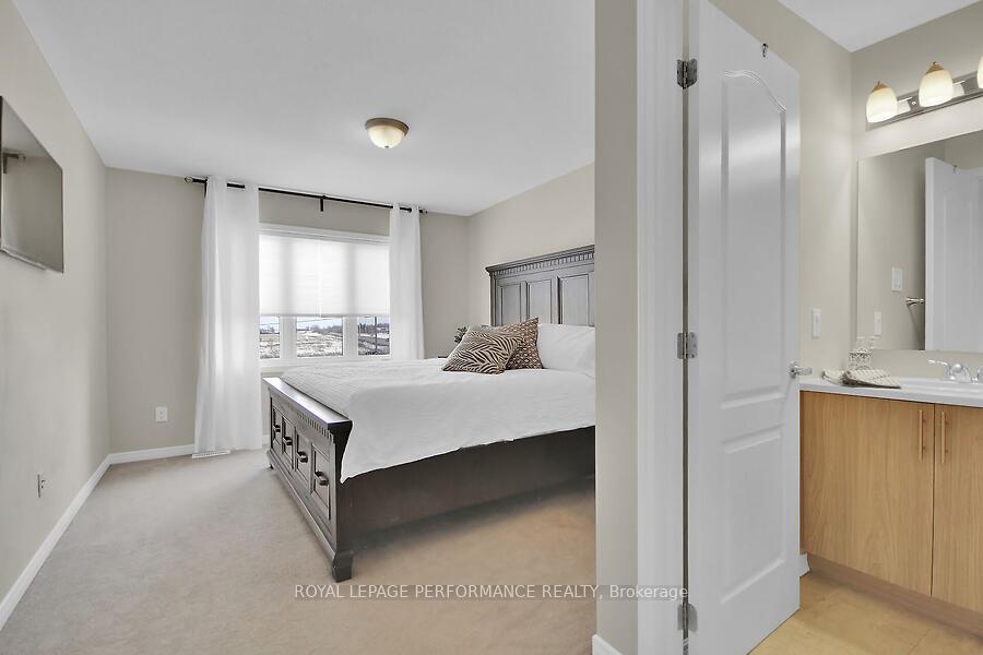 Photo 21 of 202 Don Brown Private, Ottawa, Kanata - Emerald Meadows/Trailwest — HOMEH